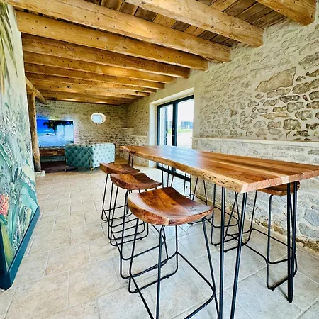 Maison De Charme, Vue Sublime, Piscine Infinie *